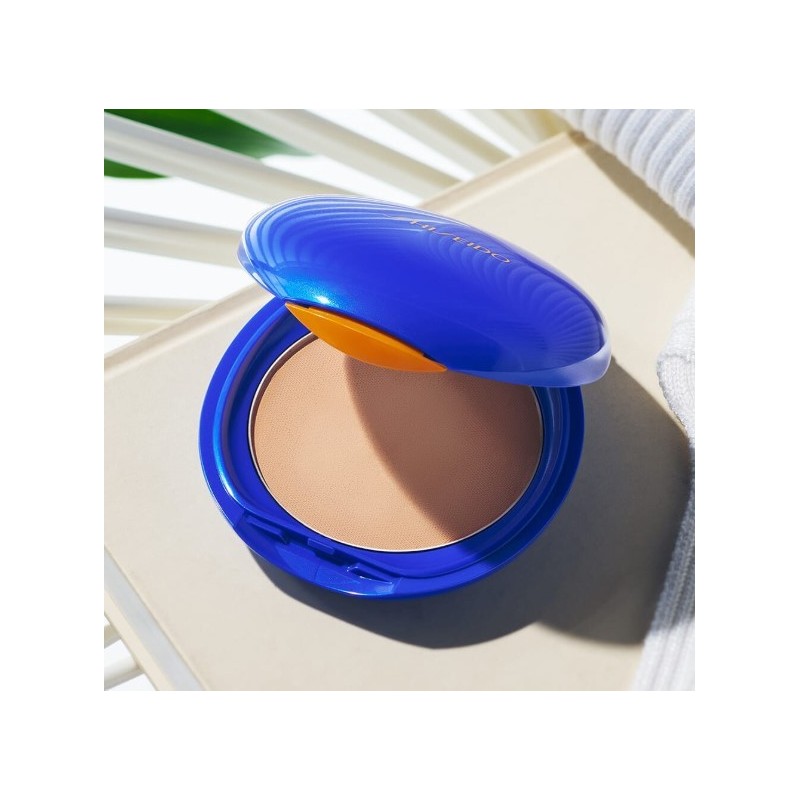 Shiseido SPF30 Compact Foundation Medium Ivory 12g